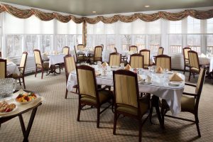 independent living dining room